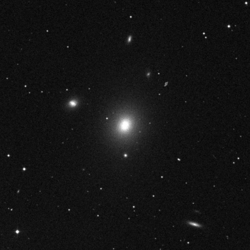 Galaxia del Reloj de Arena - Zoom