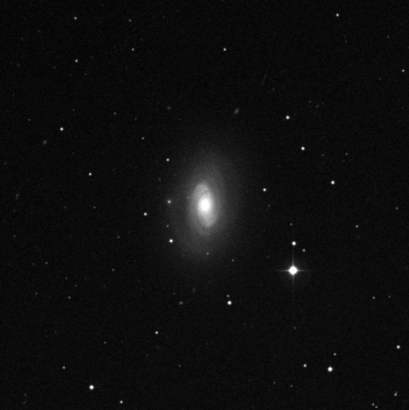 Galaxia del Cono de Luz - Zoom