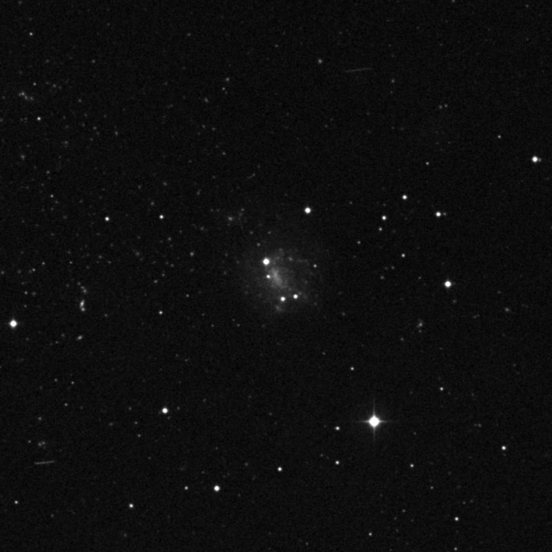 NGC 4523 - Zoom