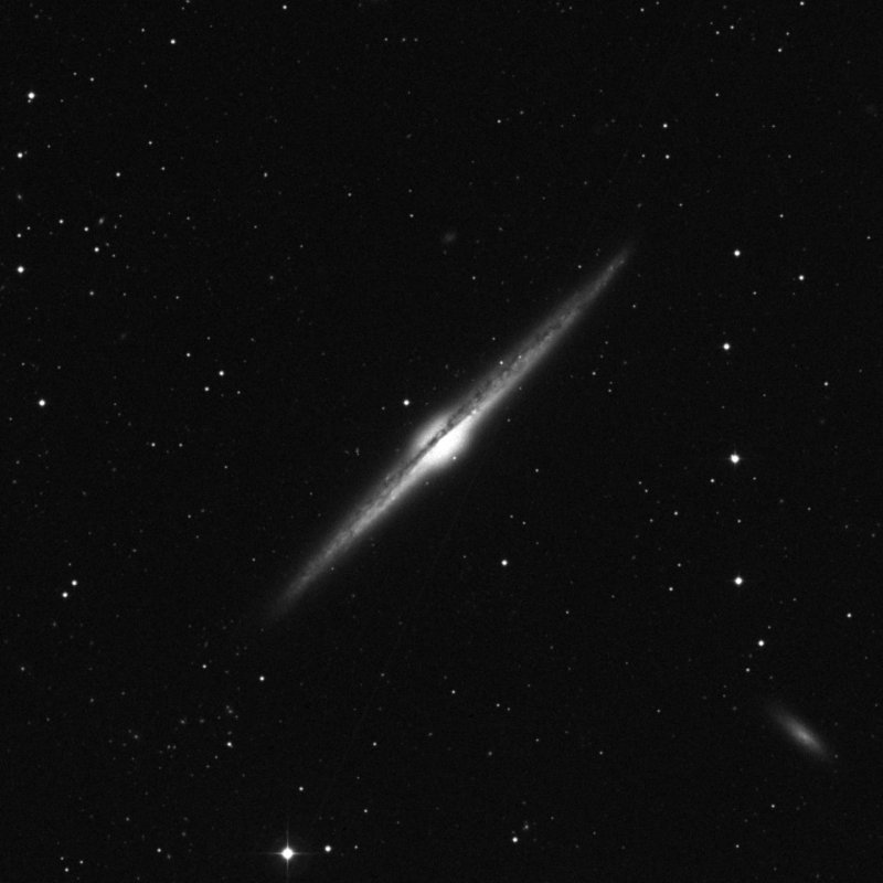 Galaxia de la Aguja - Zoom