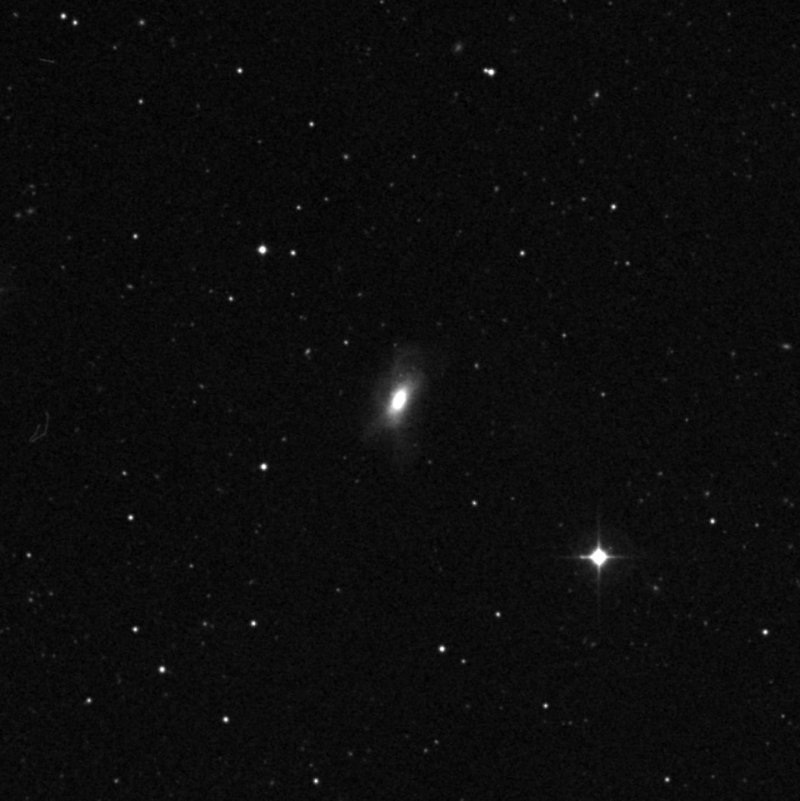 NGC 4685 - Zoom