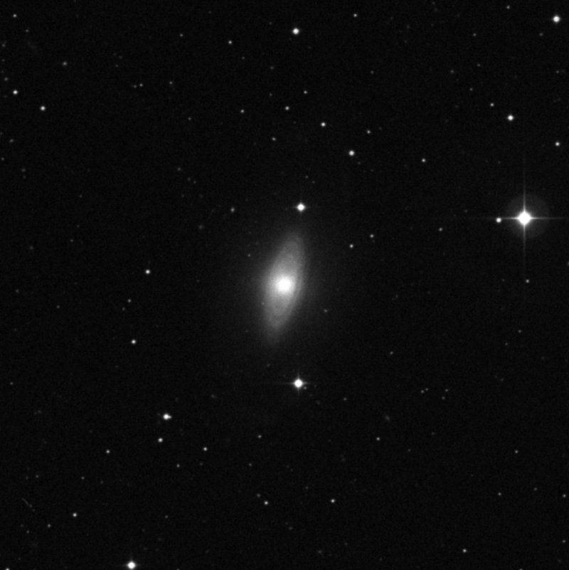 NGC 4698 - Zoom
