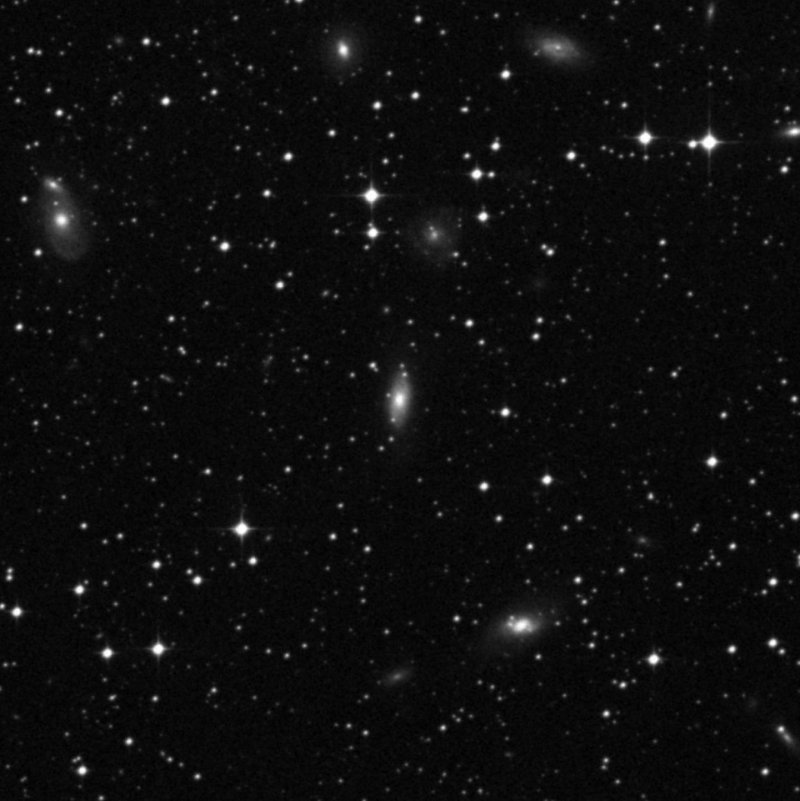 NGC 4743 - Zoom