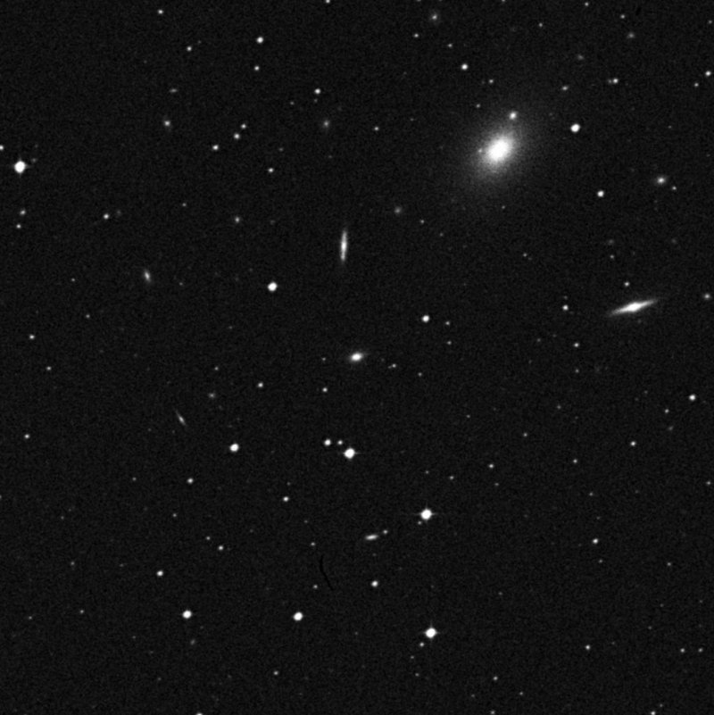 NGC 4829 - Zoom