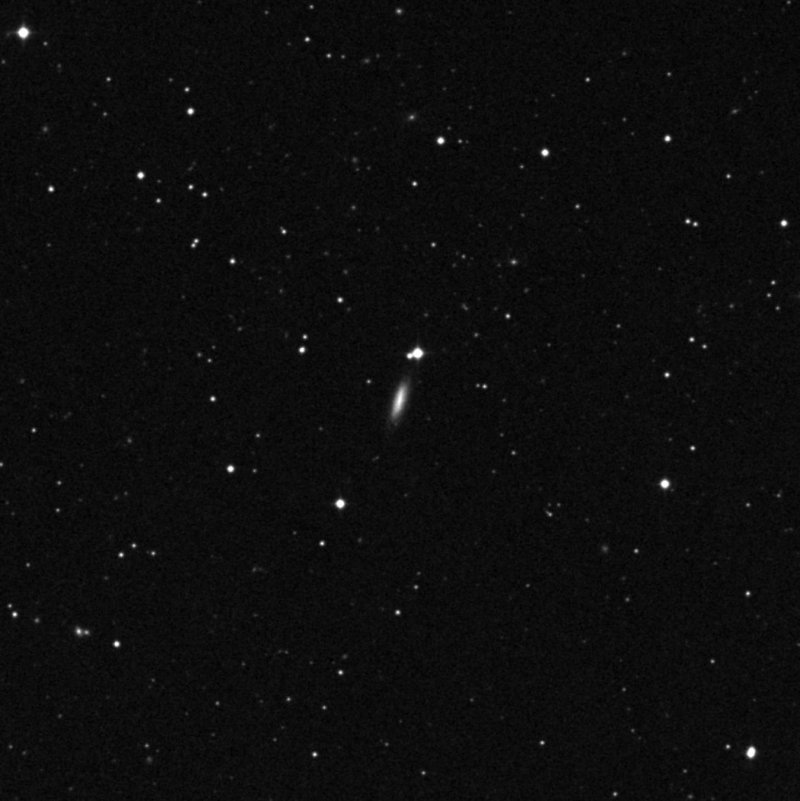 IC 1022 - Zoom