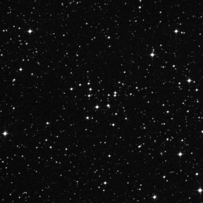 IC 1023 - Zoom
