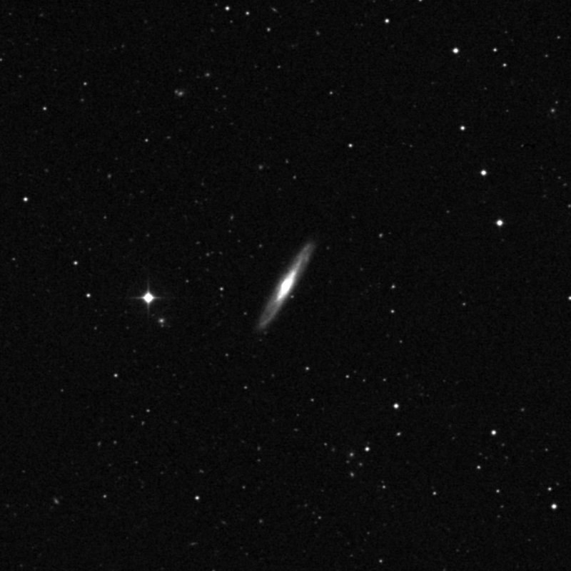 IC 1029 - Zoom