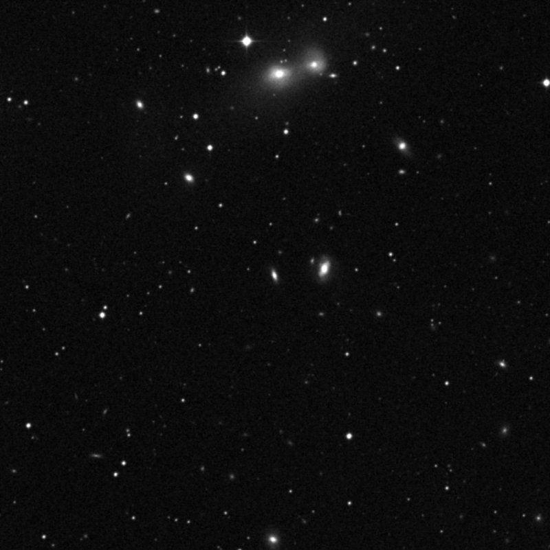 IC 1043 - Zoom