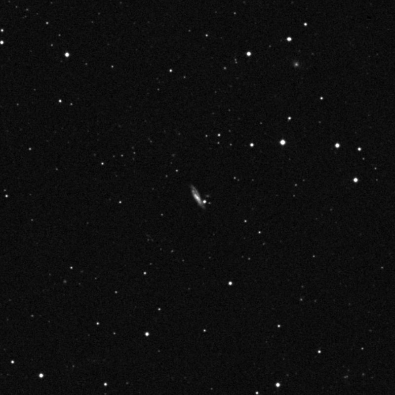 IC 1052 - Zoom