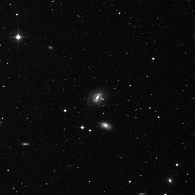 IC 1067 - Zoom