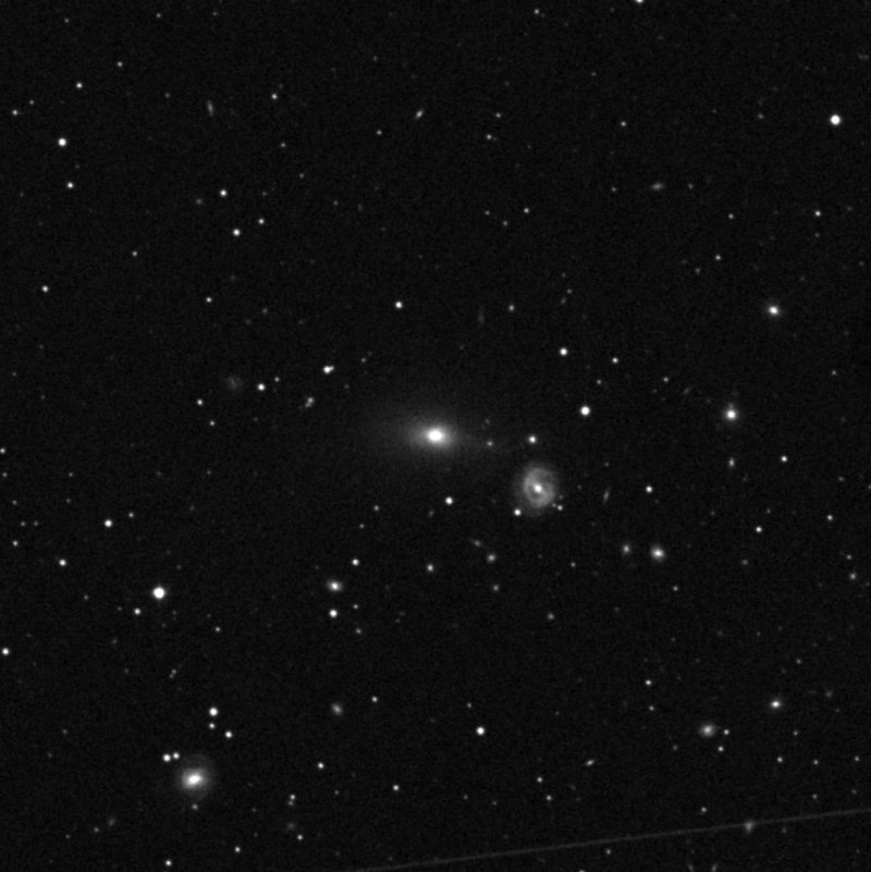 IC 1079 - Zoom
