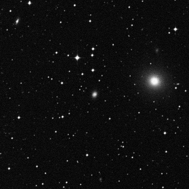 IC 1084 - Zoom