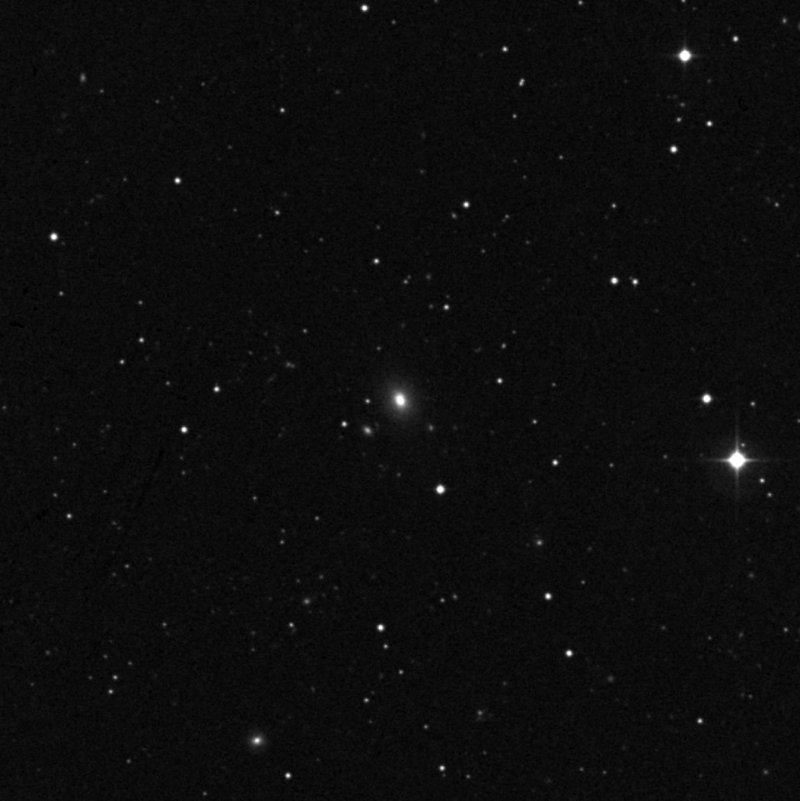 IC 1085 - Zoom