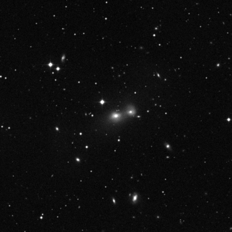 NGC 5718 - Zoom