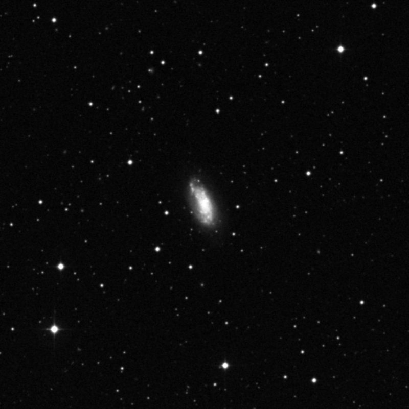Galaxia del Pequeño Hércules - Zoom