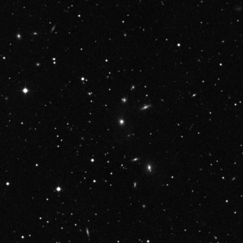 IC 1194 - Zoom