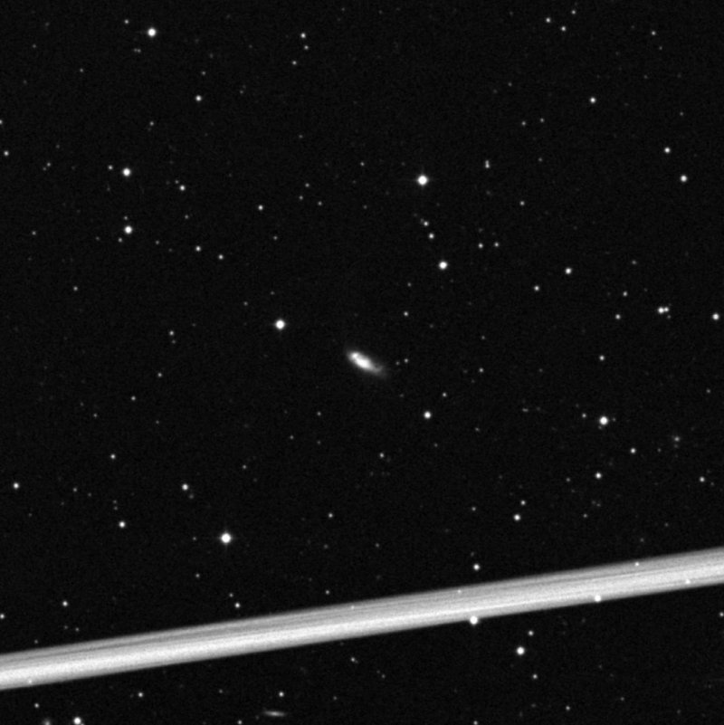 IC 1233 - Zoom