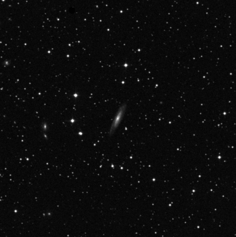 IC 1279 - Zoom