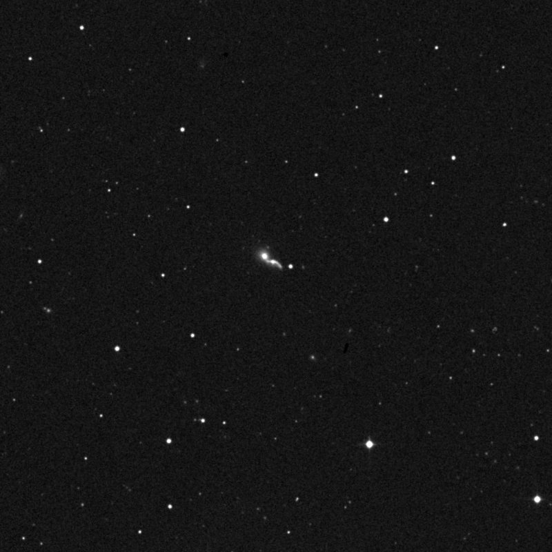 Arp 139 - Zoom