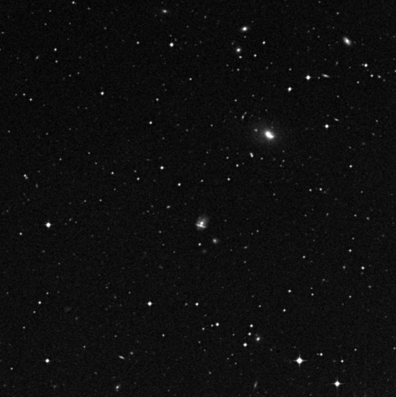 Arp 338 - Zoom