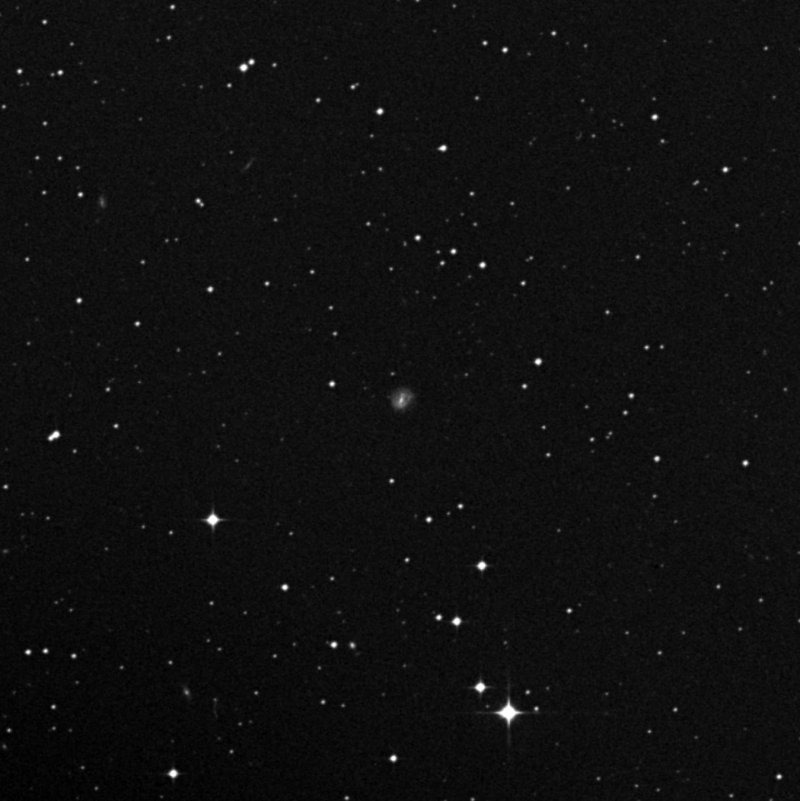IC 1390 - Zoom