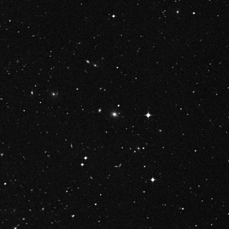 IC 1436 - Zoom