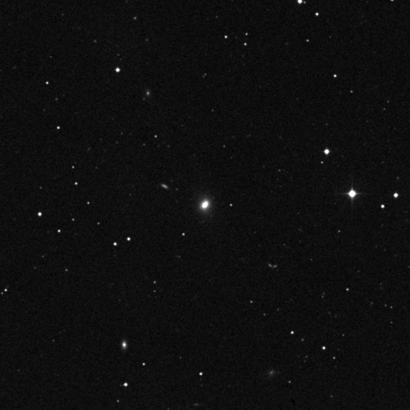IC 1517 - Zoom