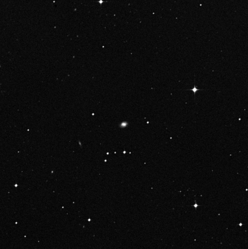 IC 1521 - Zoom