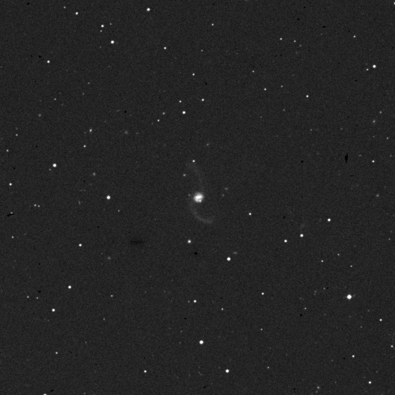 IC 1551 - Zoom