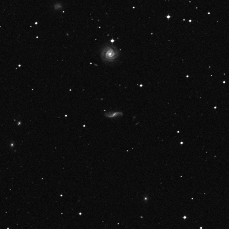 IC 1561 - Zoom