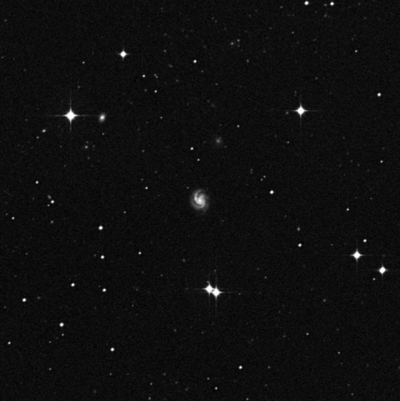 IC 1571 - Zoom