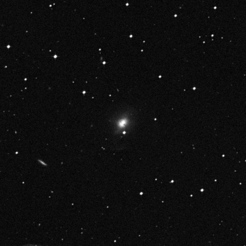 IC 1575 - Zoom