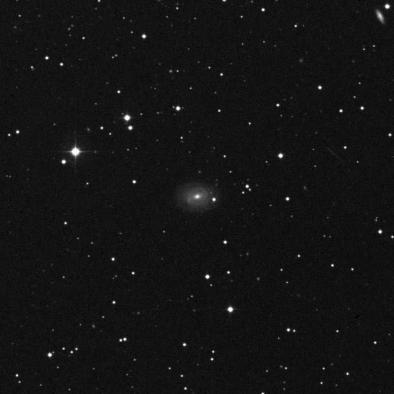 IC 1584 - Zoom