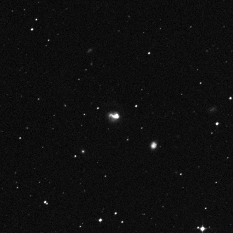 IC 1623 - Zoom