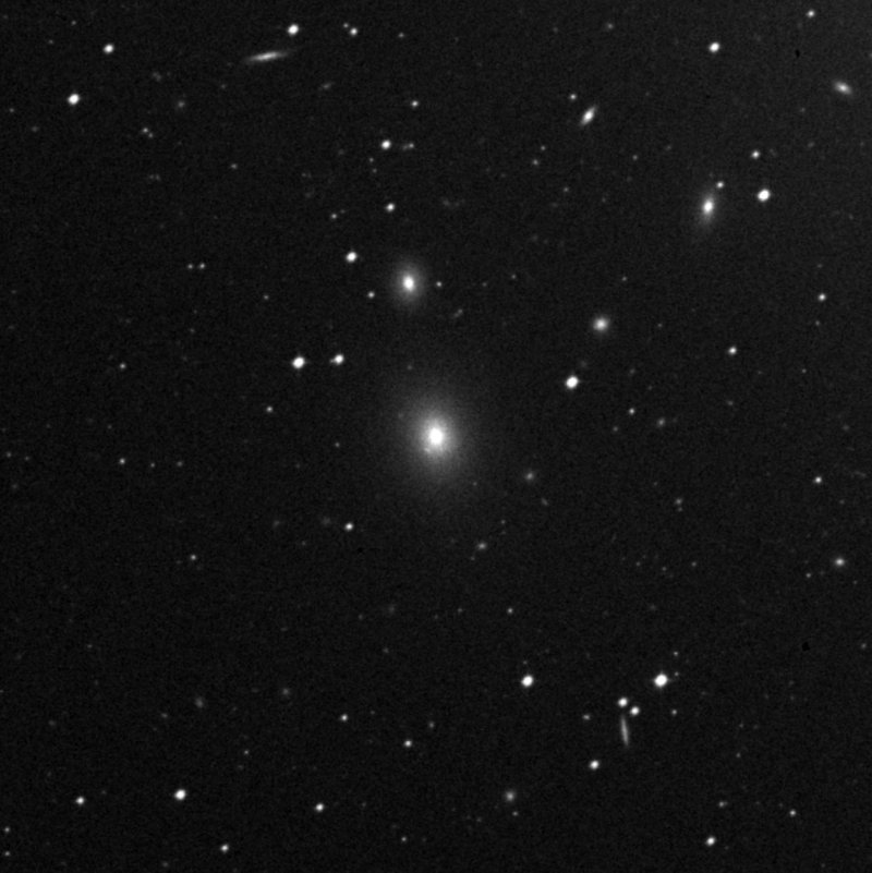 IC 1625 - Zoom