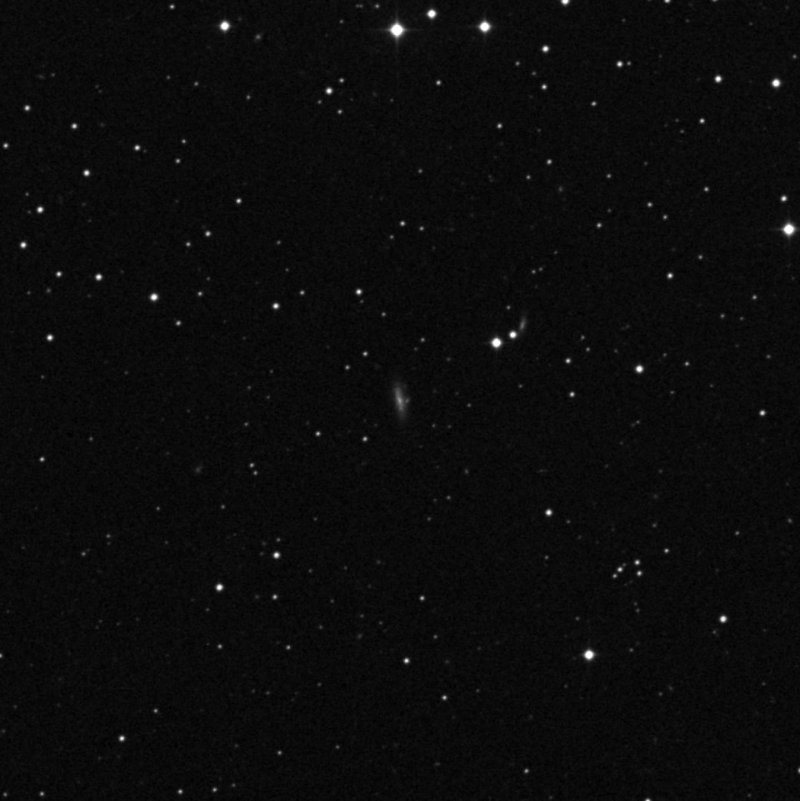 IC 1669 - Zoom