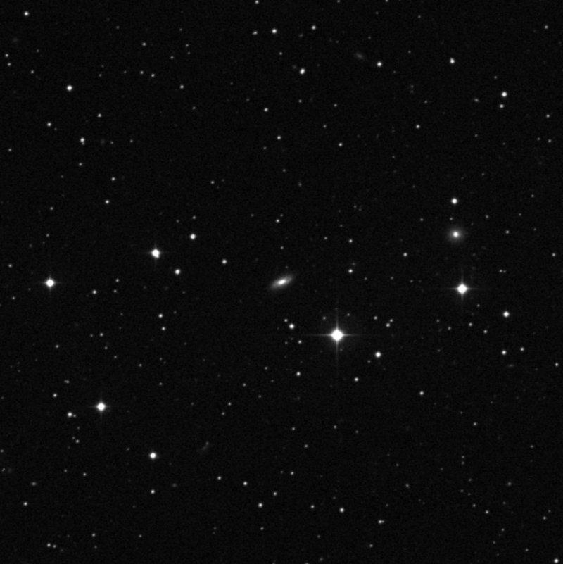 IC 1682 - Zoom