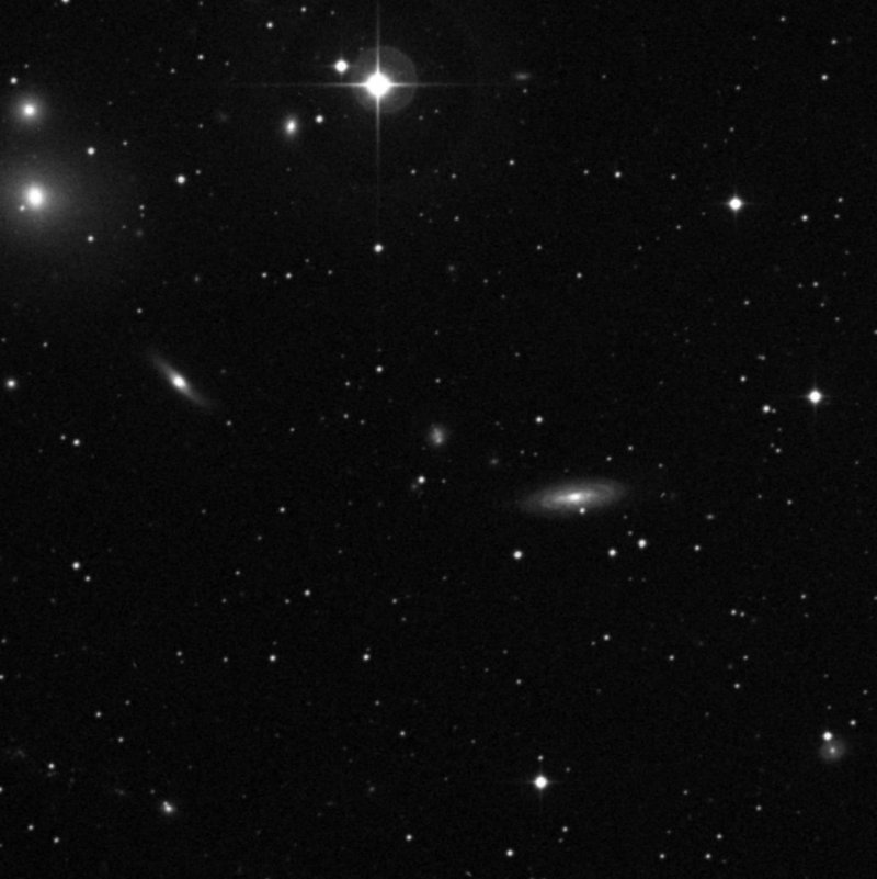 IC 1685 - Zoom