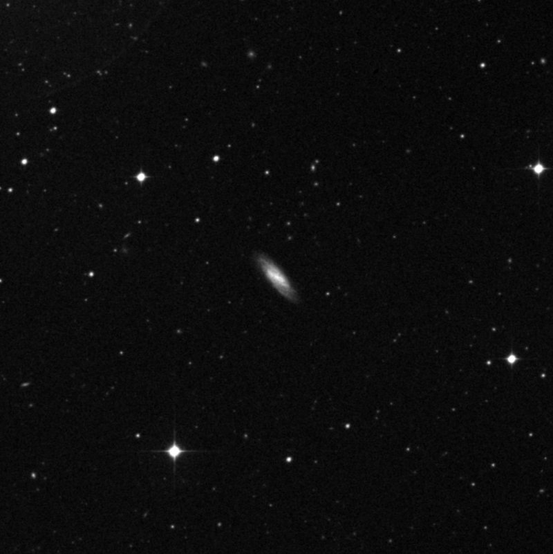 IC 1762 - Zoom