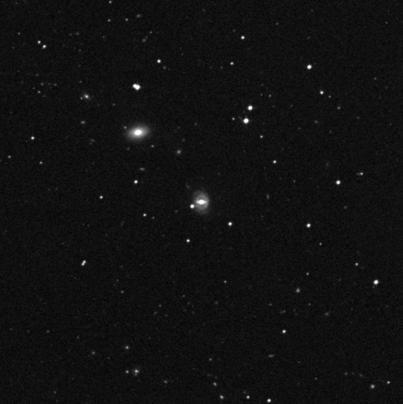 IC 1811 - Zoom