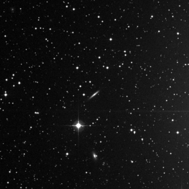 IC 1884 - Zoom