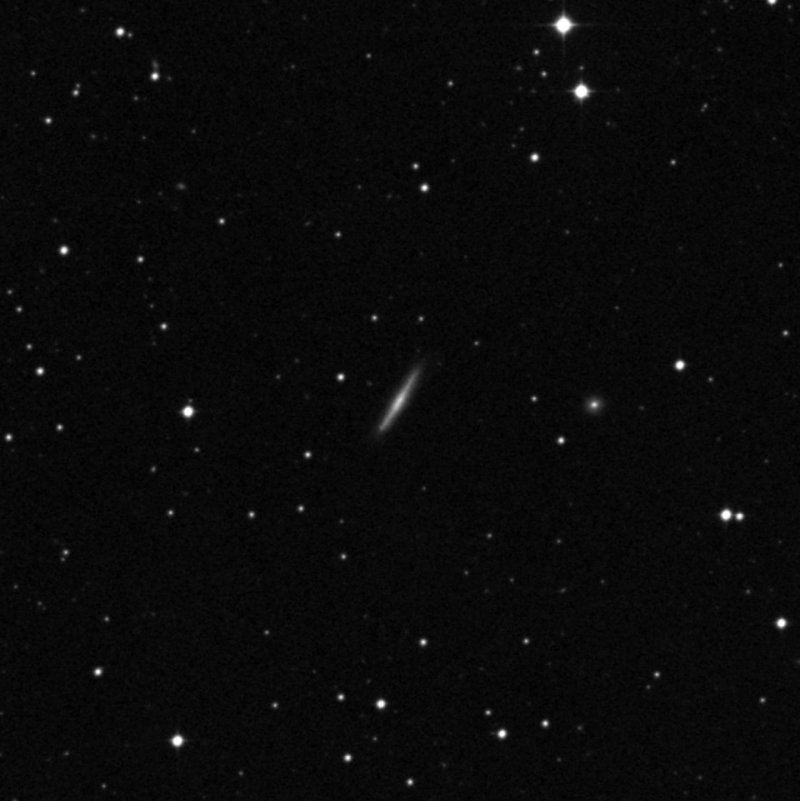 IC 1913 - Zoom
