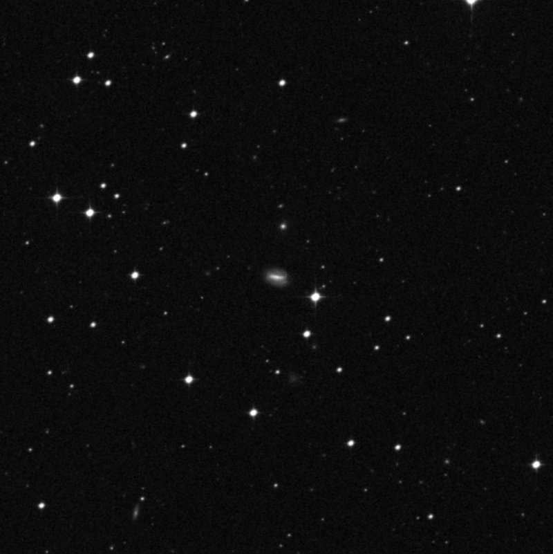 IC 1916 - Zoom
