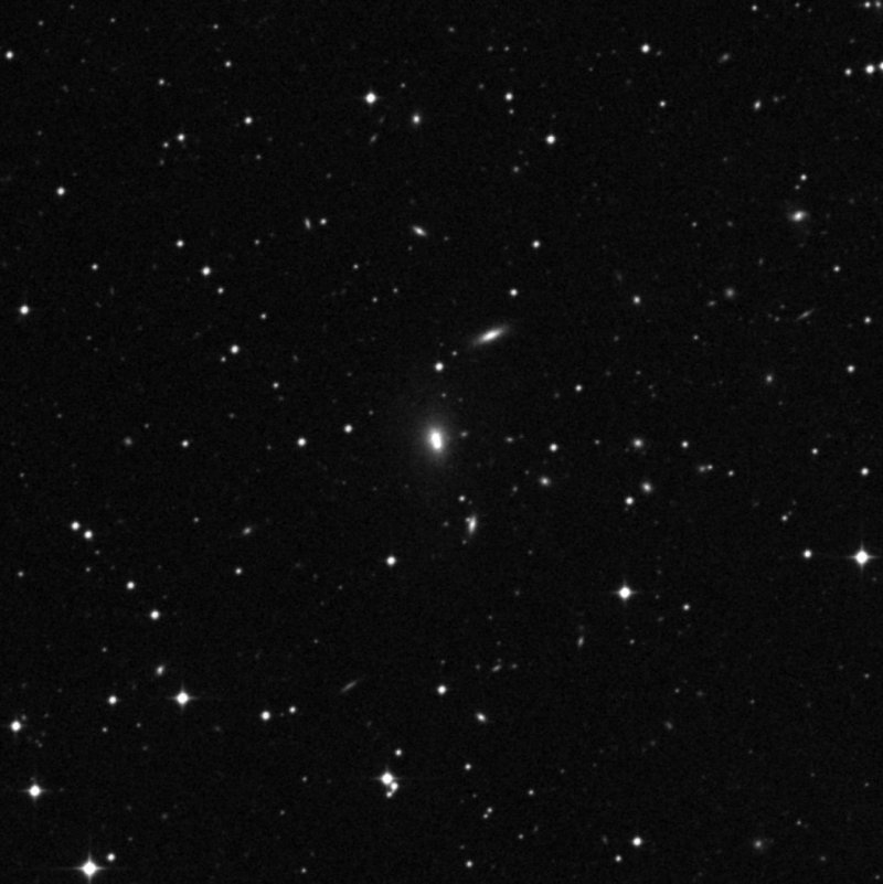 IC 1942 - Zoom