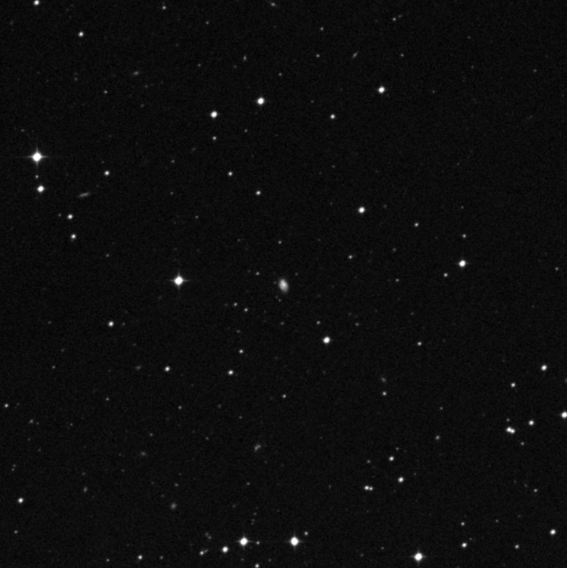 IC 1944 - Zoom