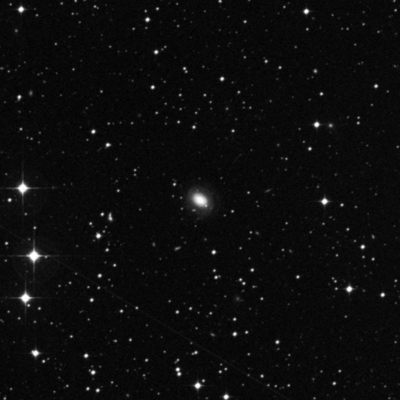 IC 2152 - Zoom