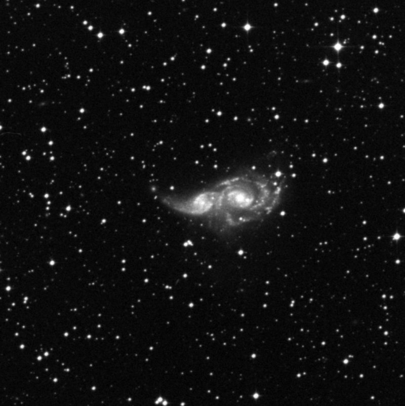 IC 2163 - Zoom