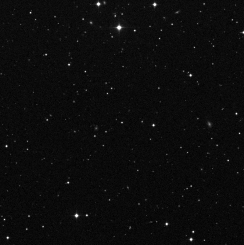 IC 2352 - Zoom