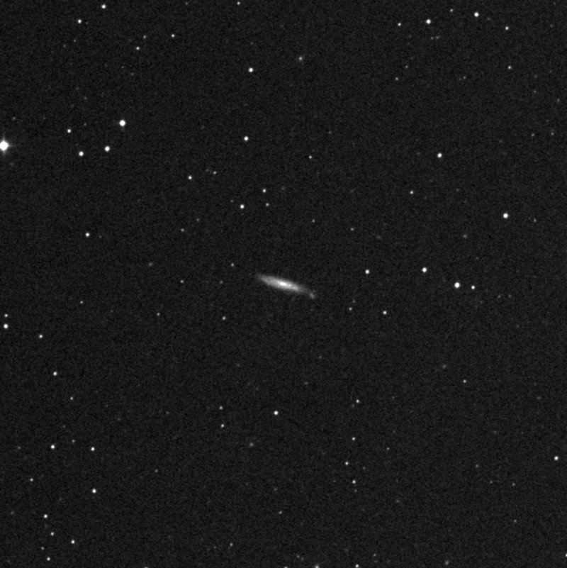 IC 2428 - Zoom