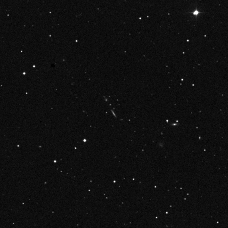 IC 2689 - Zoom